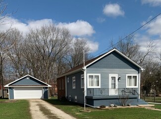 168 S Main St, Seneca, IL 61360