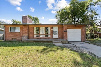 8203 E Indianapolis St, Wichita, KS 67207