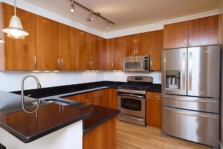 24 Bay State Rd Unit 7, Cambridge, MA 02138