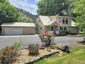 27406 Gem Ln, Juliaetta, ID 83535