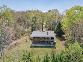 123 Freedom Pass Dr, Murphy, NC 28906