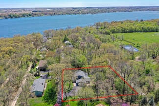 2613 Glen Eyrie Ln, Delavan, WI 53115