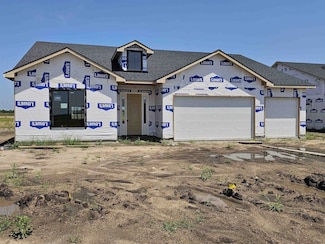1630 E Appleton St, Valley Center, KS 67147
