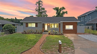 840 Bethune Dr, Orlando, FL 32810