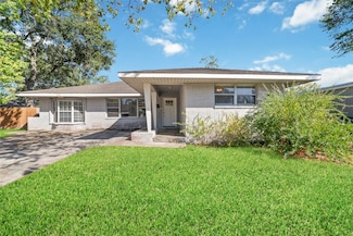 8625 Bob White Dr, Houston, TX 77074