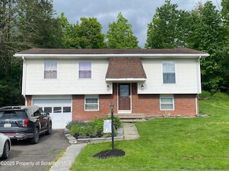 9 Englewood Dr, Tunkhannock, PA 18657