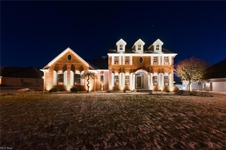 7882 Tuscany Dr, Youngstown, OH 44514