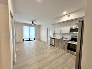 18412 Homestead Ave Unit 525, Miami, FL 33157