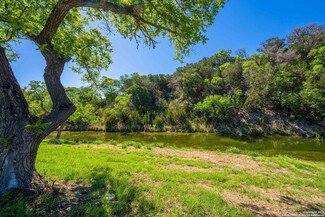 165 Flach Rd, Comfort, TX 78013