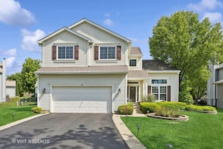 1101 Heavens Gate, Lake In the Hills, IL 60156