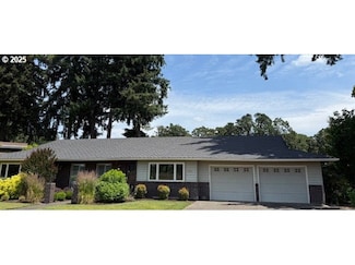 3330 N Maple St, Canby, OR 97013