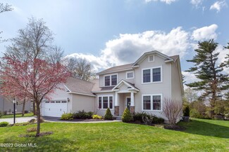 5 Larchwood Ln, South Glens Falls, NY 12803
