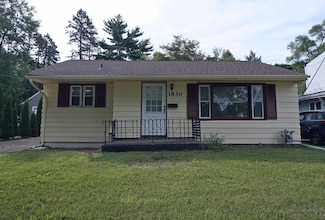 1830 Ohio Pkwy, Rockford, IL 61108