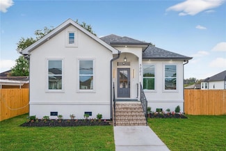 3001 Plaza Dr, Chalmette, LA 70043