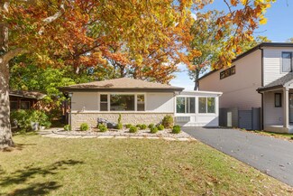 1013 Longaker Rd, Northbrook, IL 60062