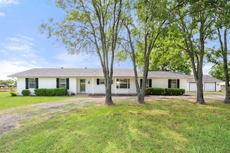 815 N Spikes Rd, Corsicana, TX 75110