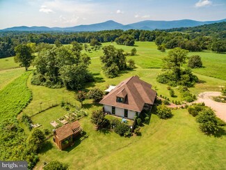 2065 N Poes Rd, Flint Hill, VA 22627