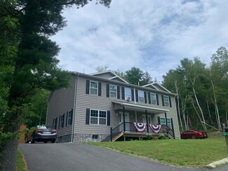2 Pine St, Bar Harbor, ME 04609