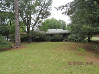 1676 Fitchetts Wharf Rd, Moon, VA 23119