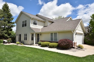 14110 Lenox Dr Unit 14110, New Berlin, WI 53151