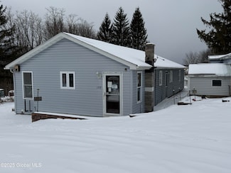109 Sellick Rd, Schoharie, NY 12157