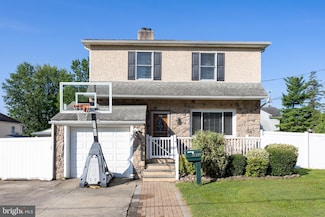 2612 Summit Ave, Broomall, PA 19008