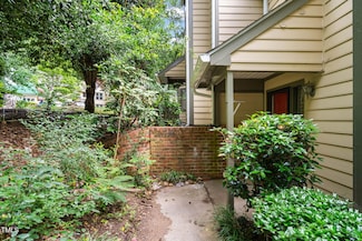 403 Broad Leaf Cir Unit 403, Raleigh, NC 27613