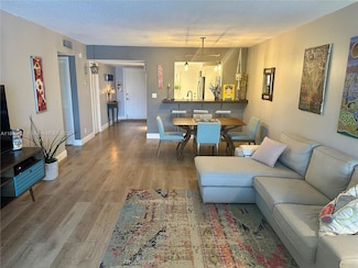 3151 N Course Ln Unit 203, Pompano Beach, FL 33069