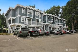 6705 204th St SW Unit 203, Lynnwood, WA 98036