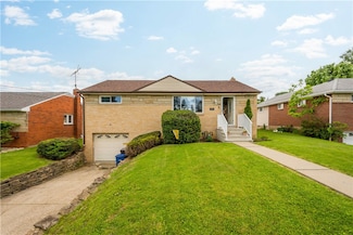 5266 Meadowcrest Rd, Pittsburgh, PA 15236