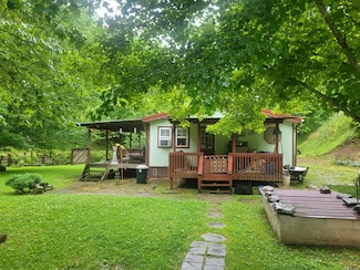 523 Bullskin Branch Rd, Oneida, KY 40972