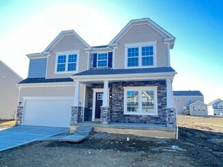 1068 Legacy Ln, Pataskala, OH 43062