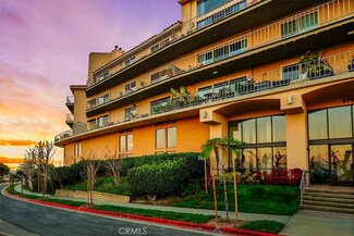 2700 E Panorama Dr Unit 302, Signal Hill, CA 90755