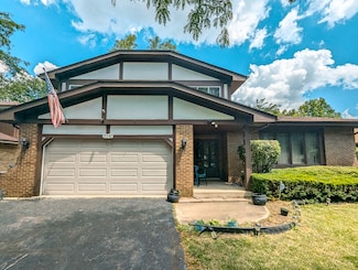 3240 Knollwood Ln, Homewood, IL 60430