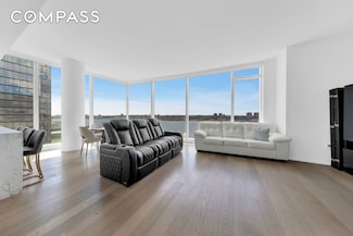 30 Riverside Blvd Unit 22-A, New York, NY 10069