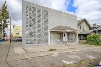 255 E 14th (-257) Ave, Eugene, OR 97401