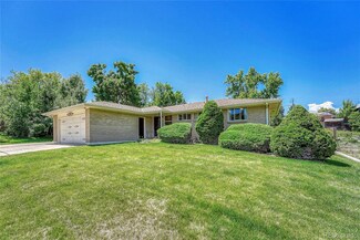 2784 E Maplewood Ave, Centennial, CO 80121