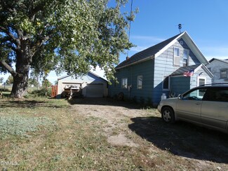 216 1st St E, Goodrich, ND 58444