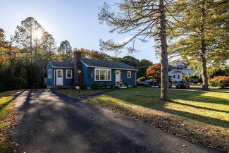 588 Old Somerset Ave, North Dighton, MA 02764
