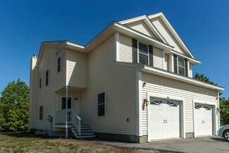 60 Trinity Cir Unit 60A, Rochester, NH 03839