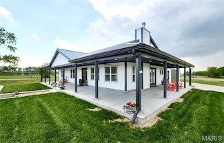 7210 Ell Rd, Saint Charles, MO 63301