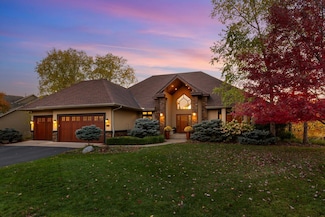 7004 Howard Ln, Eden Prairie, MN 55346