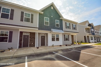 328 Starfish Ln, North Topsail Beach, NC 28460
