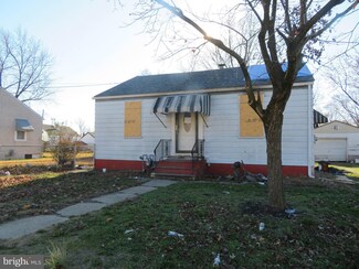 2812 Boyd St, Pennsauken, NJ 08110