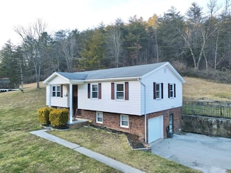 1683 Gardner Rd, Princeton, WV 24740