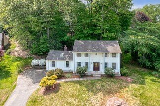 36 Brookside Dr, Feeding Hills, MA 01030