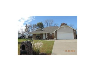 508 Dolinger Ct, Trimble, MO 64492