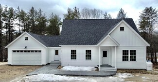 24 Laurel St, Peterborough, NH 03458