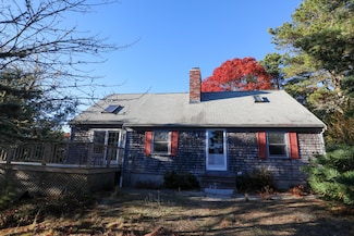 331 Sheep Pond Dr, Brewster, MA 02631
