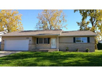 435 Lueke Ave, Woodville, OH 43469